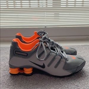 NWOT Youth/Women’s Nike Shox